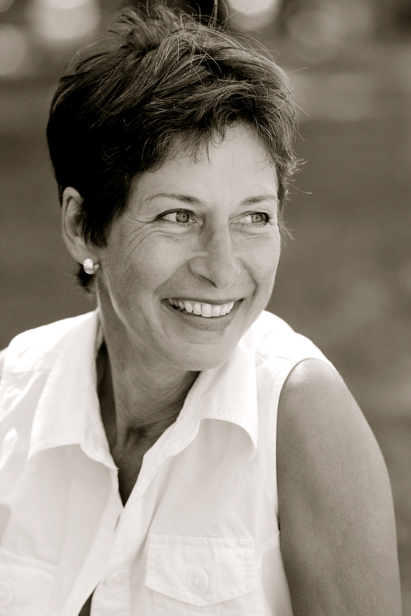 Investing in Your Smile: Are the Benefits of Dental Implants Worth the Expense?